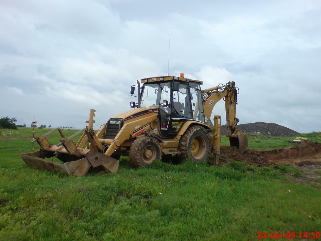 Re: cat 428c