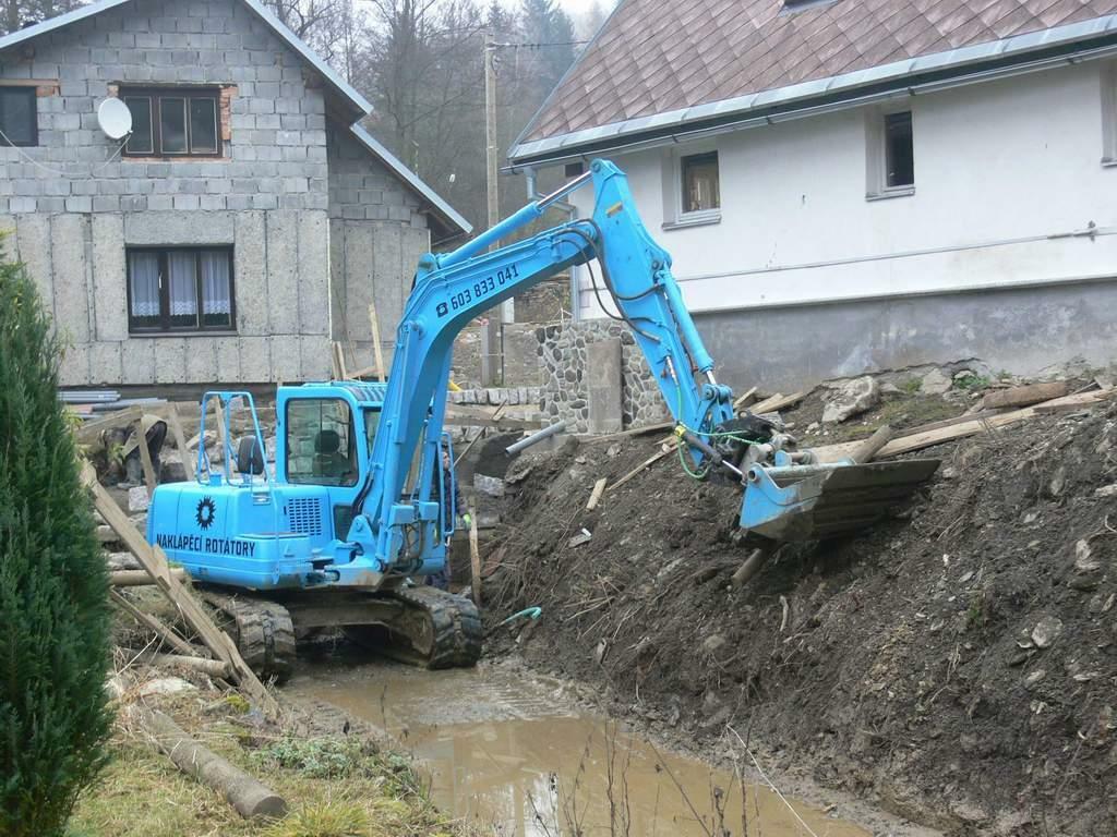 Re: co poviete na takeuchi 1140?