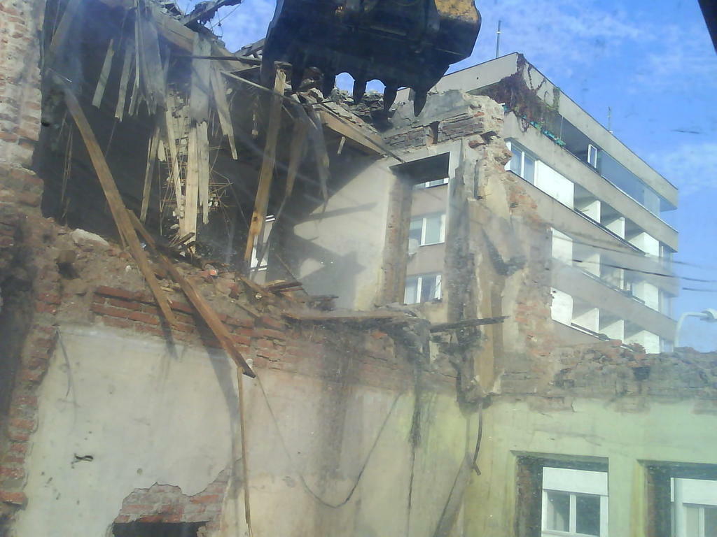 Re: Demolice nas bawi :)