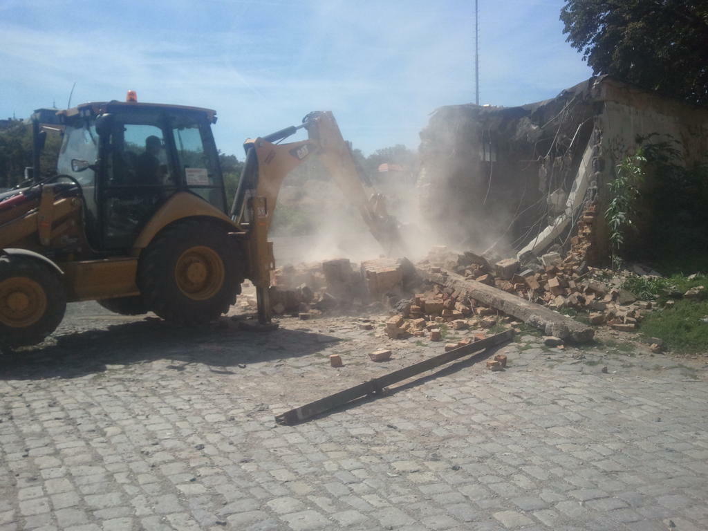 Re: Demolice nas bawi :)