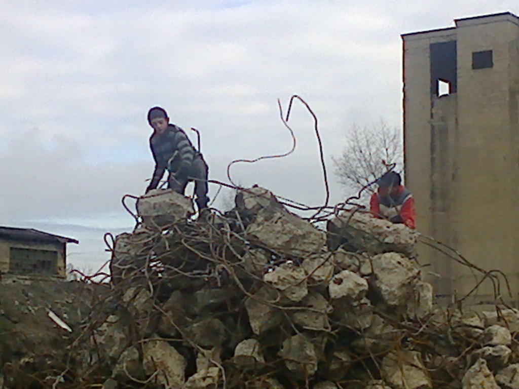 Re: Demolice nas bawi :)