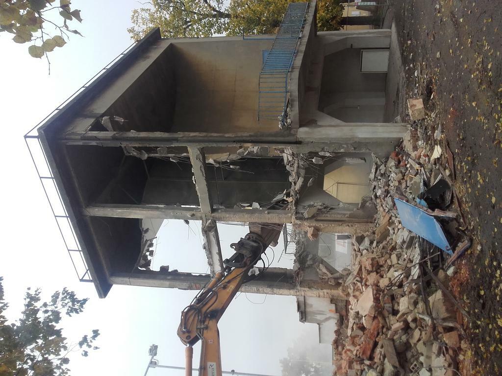 Re: Demolice nas bawi :)