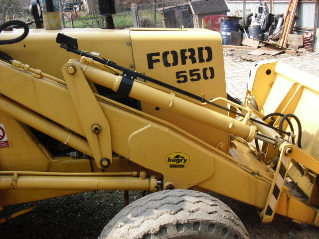 Re: FORD 550,555