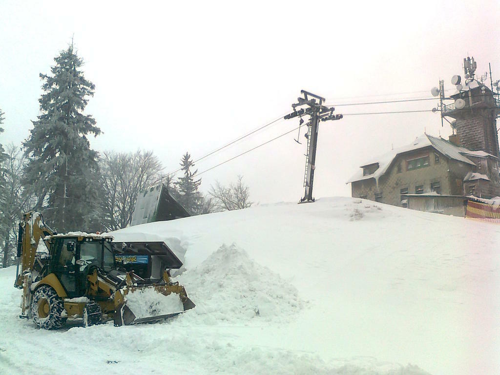 CAT 428E2