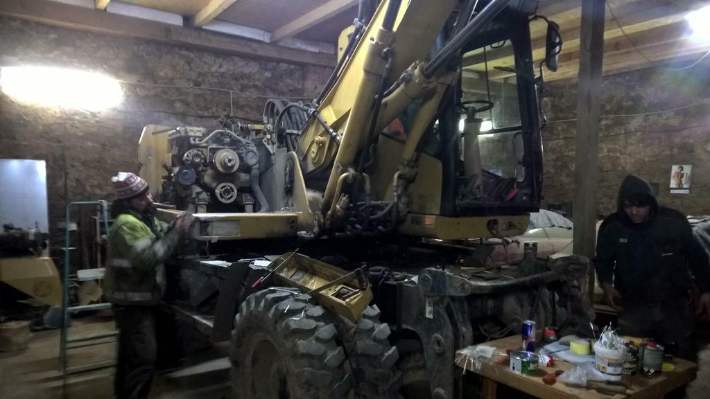 Re: Fotky z oprav strojů