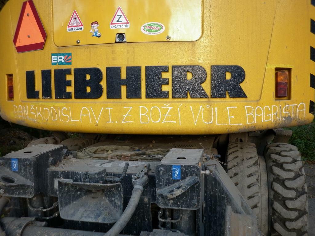 Re: Hlášky na stavebnich strojich