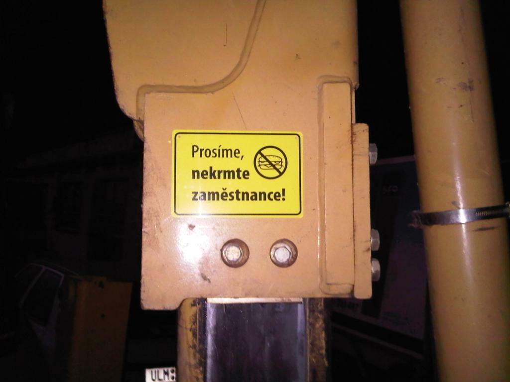 Re: Hlášky na stavebnich strojich