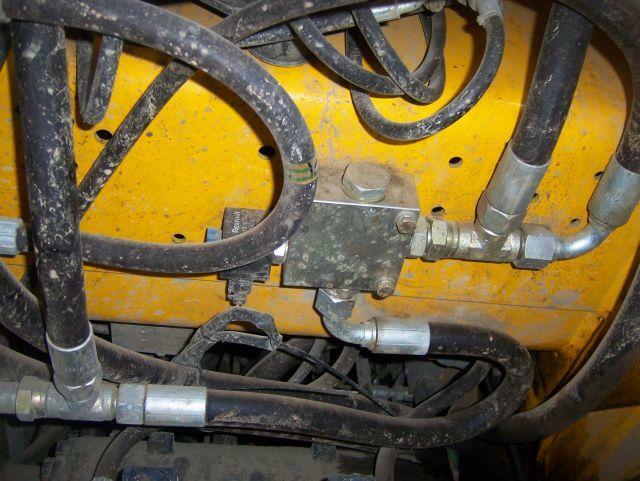 Re: Hydraulické kladivo na JCB 4cx