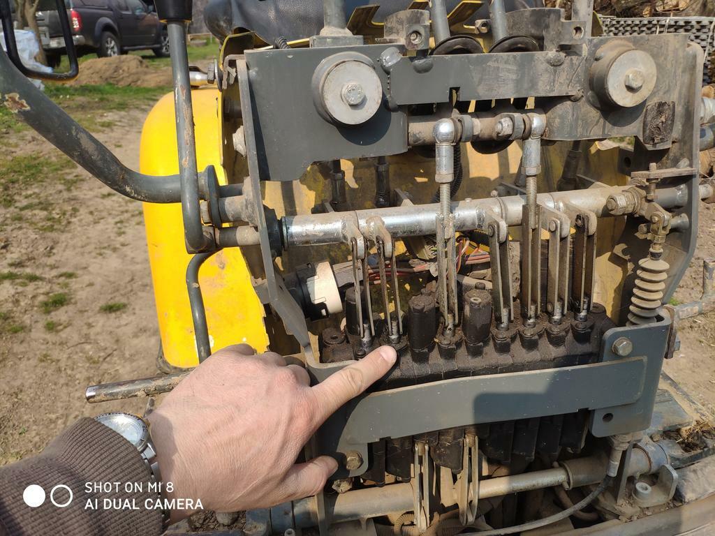 Hydraulika rozvadac na minibagr POMOC