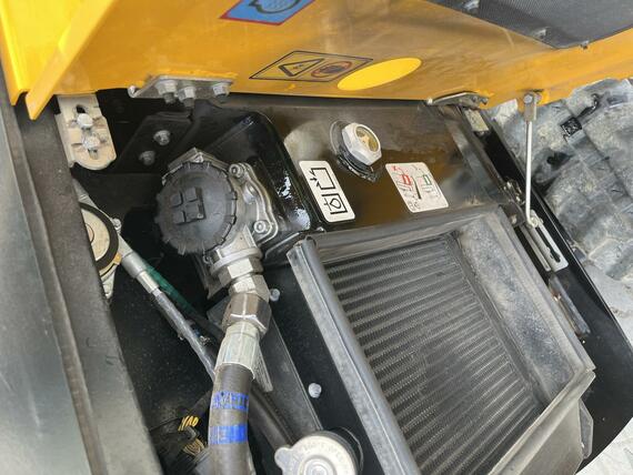 Re: JCB 16c-1 oleje 