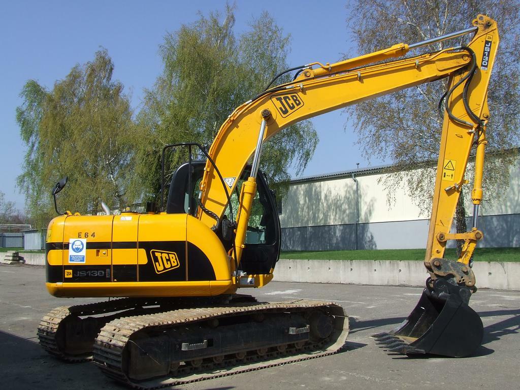 Re: jcb 2cx -2dx prosim podelte se o zkusenosti 