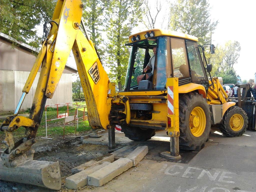 Re: jcb 3cx