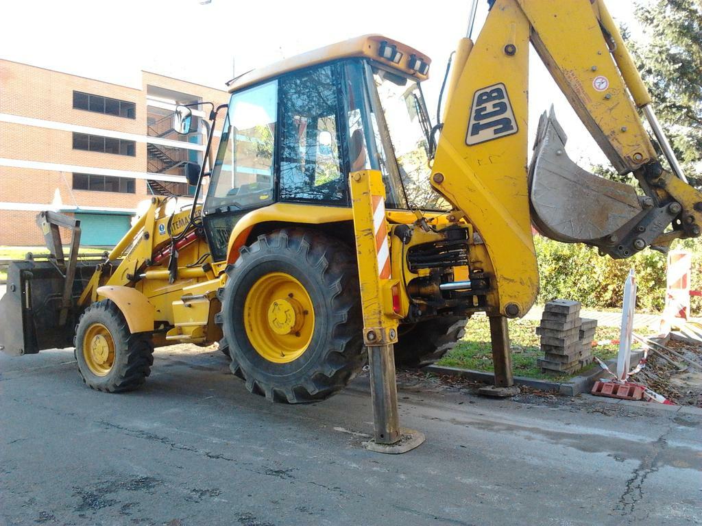 Re: jcb 3cx