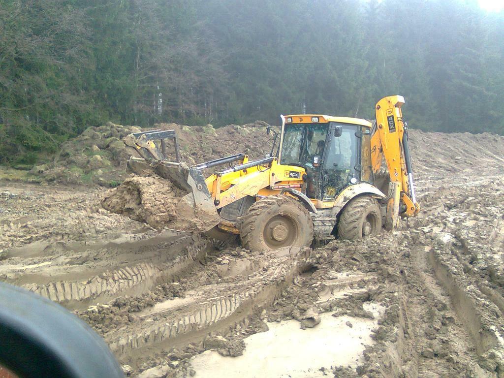Re: jcb 4cx