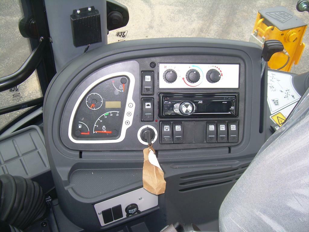 Re: jcb 4cx