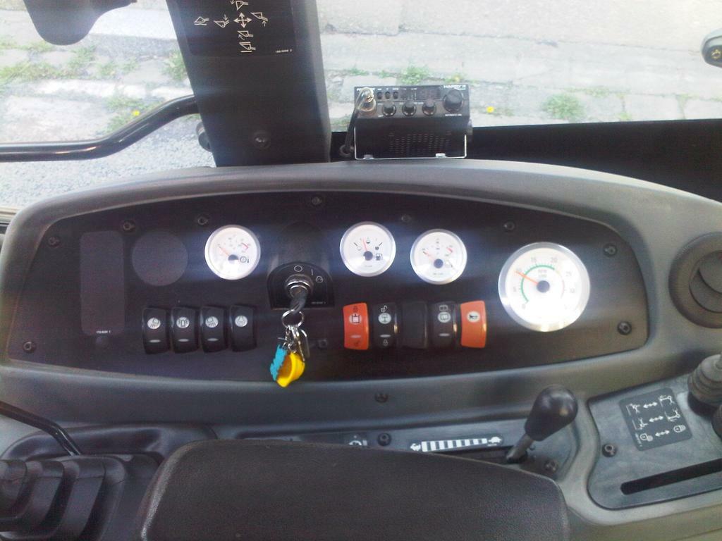 Re: jcb 4cx