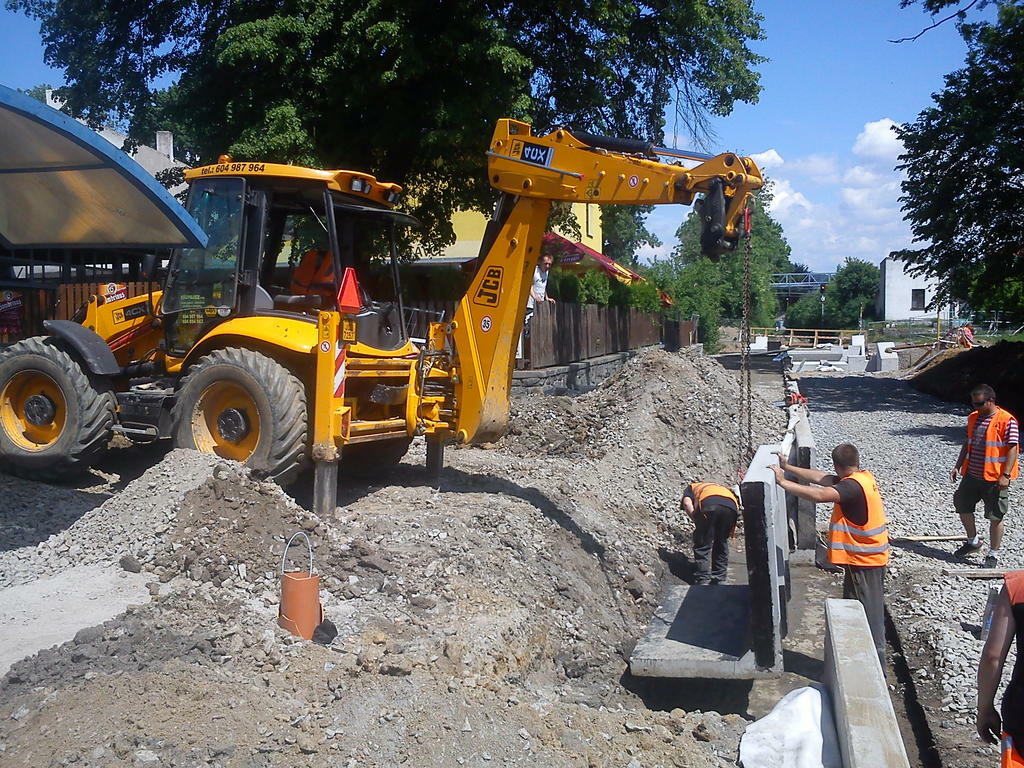 Re: jcb 4cx