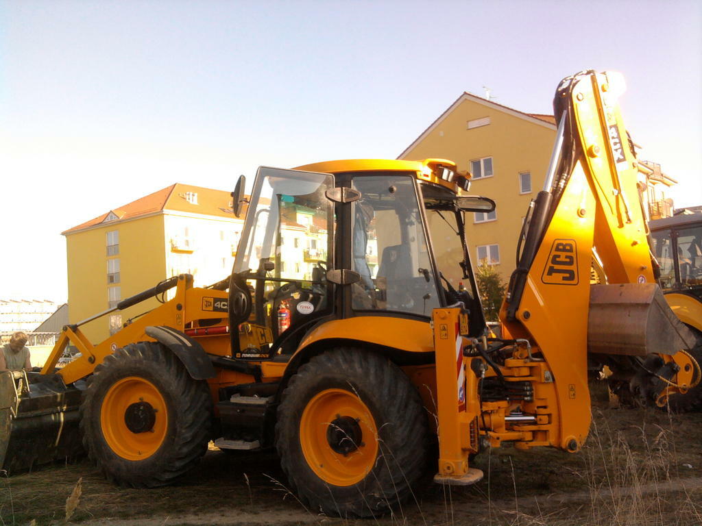 Re: jcb 4cx
