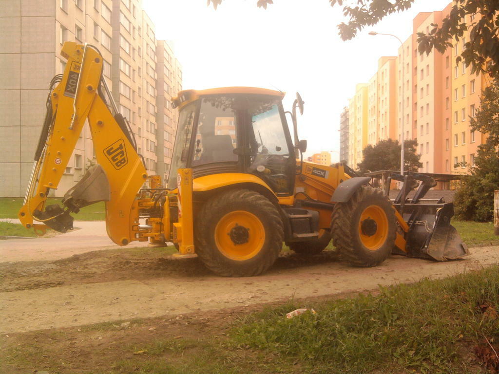 Re: jcb 4cx