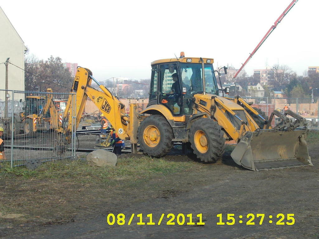 Re: jcb 4cx