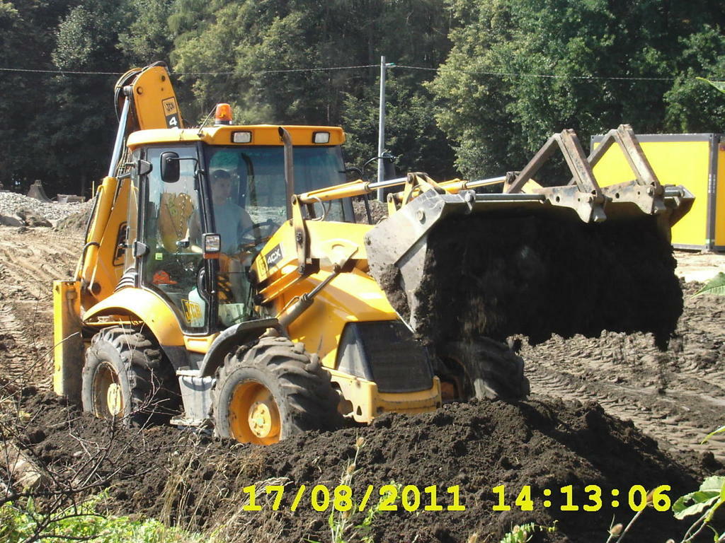 Re: jcb 4cx