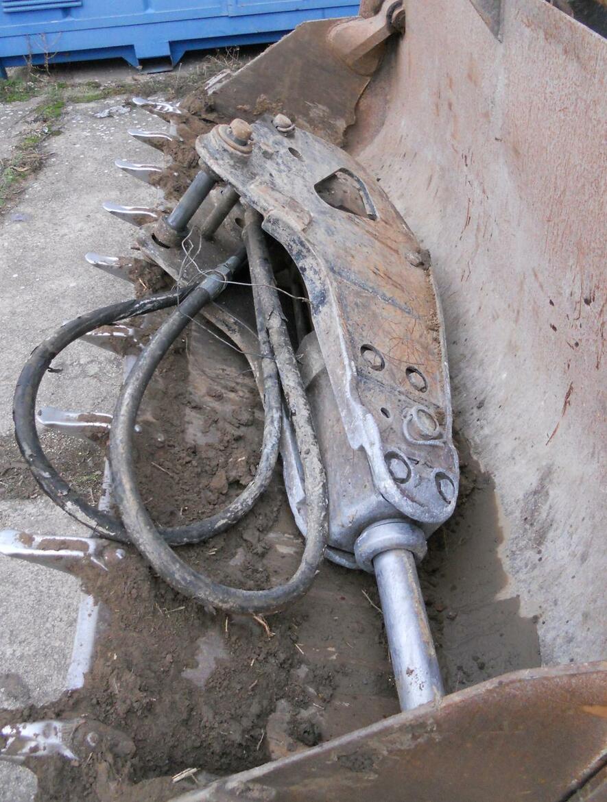 Re: jcb 4cx