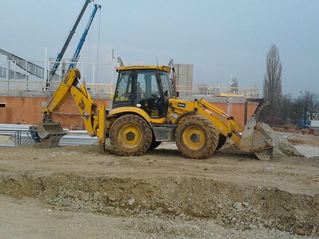 Re: jcb 4cx
