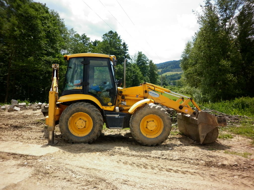 Re: jcb 4cx