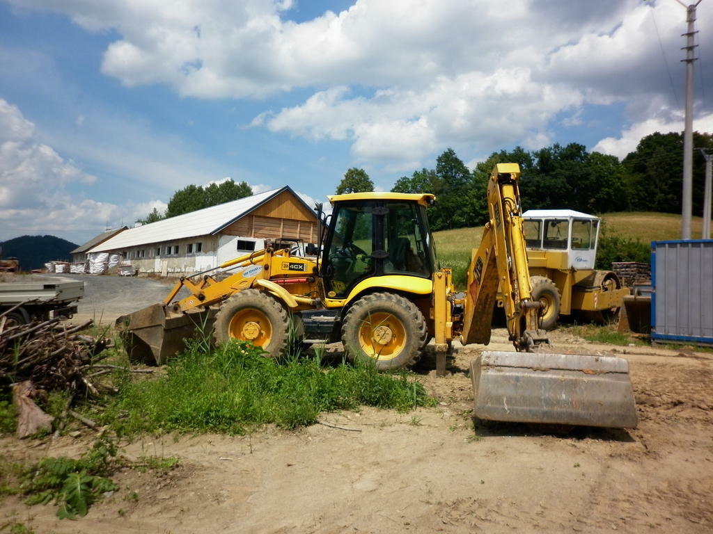 Re: jcb 4cx