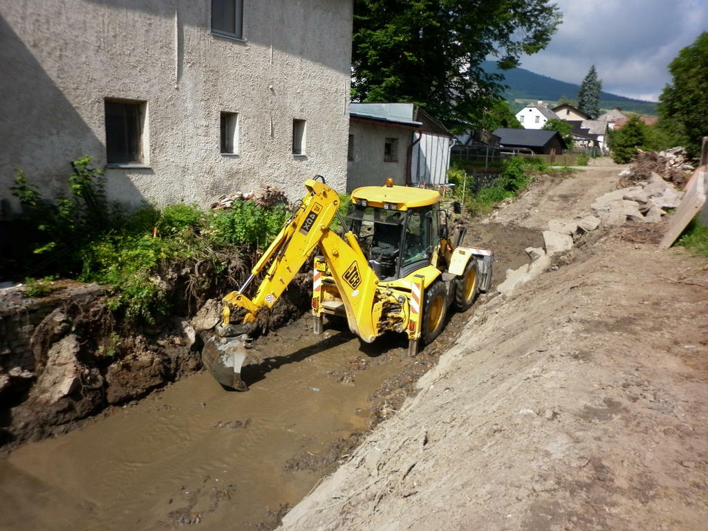 Re: jcb 4cx
