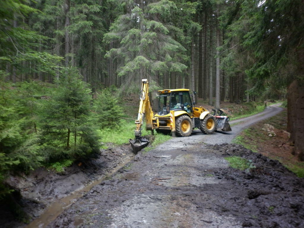Re: jcb 4cx