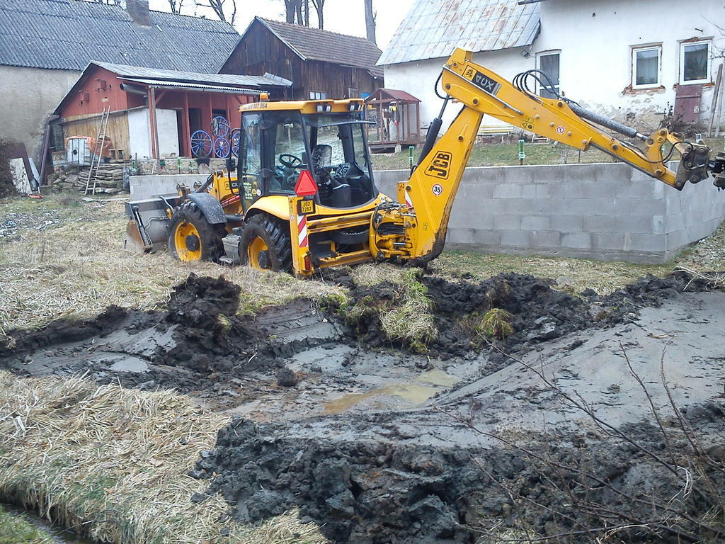 Re: jcb 4cx