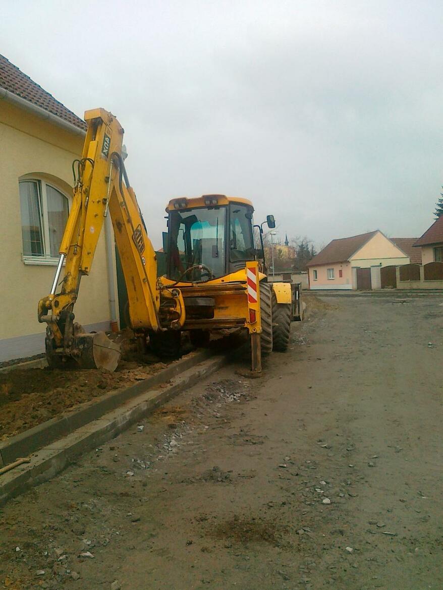 Re: jcb 4cx