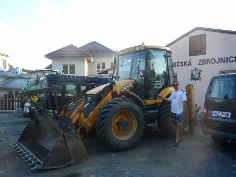 Re: jcb 4cx
