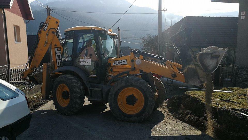 Re: jcb 4cx