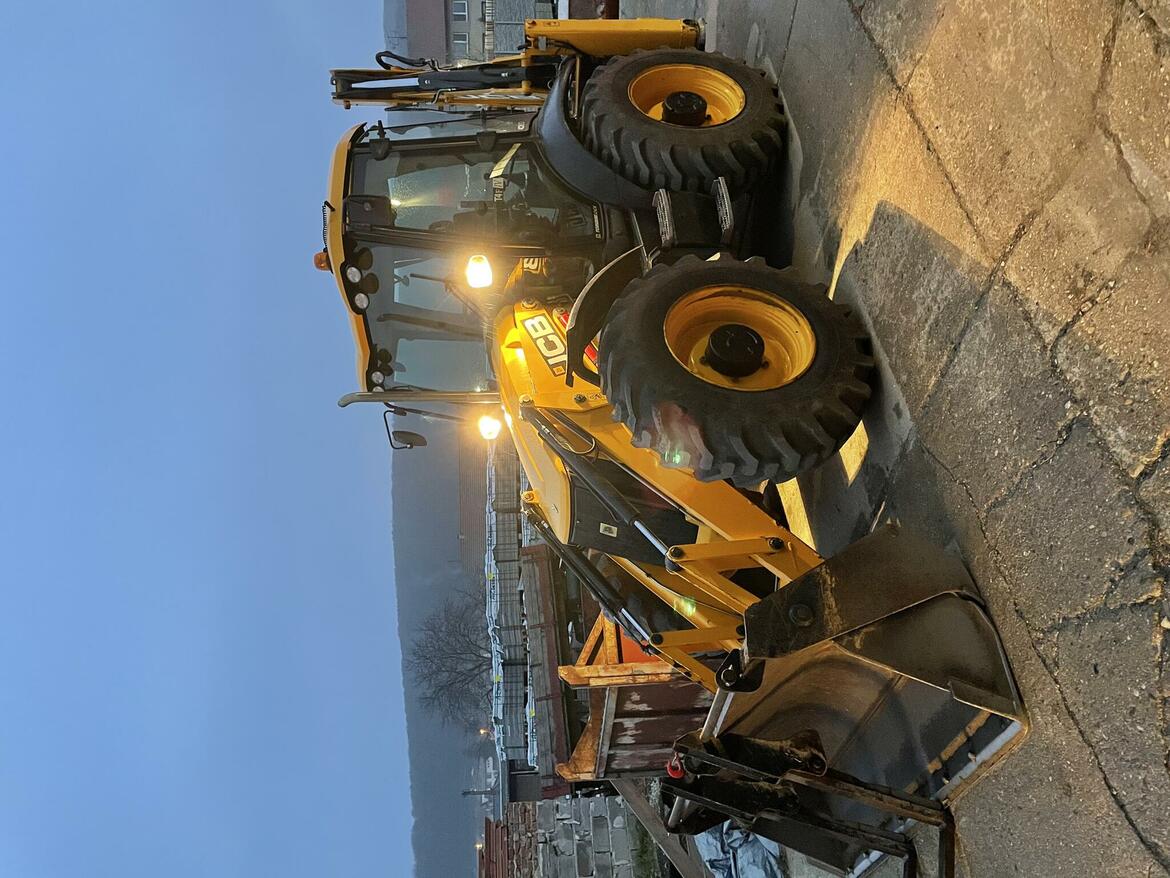 Re: JCB 4CX 