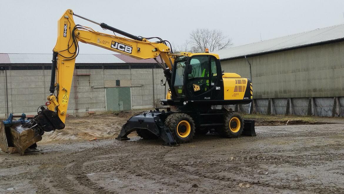 JCB  JS175W