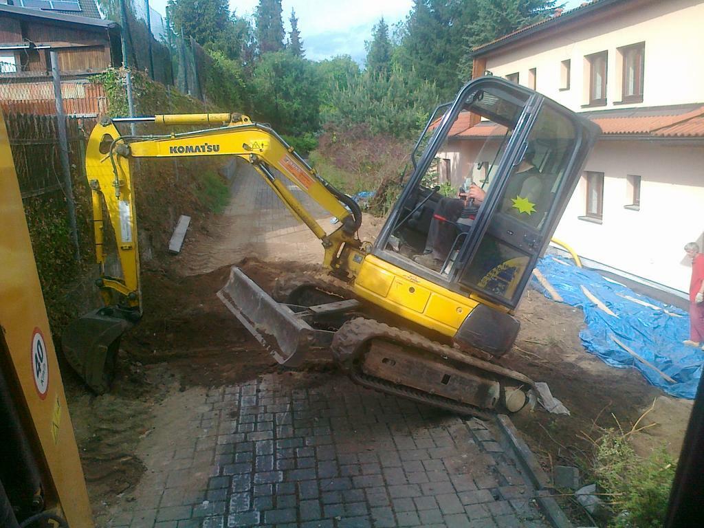 Re: Komatsu pc 20 (3t)