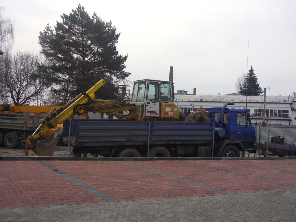 Re: Kráčející bagr