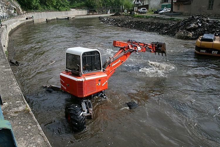 Re: Kráčející bagr