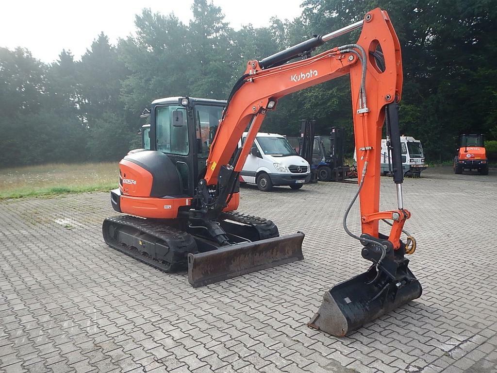 Kubota ( kod barvy)