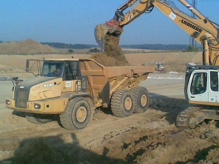 LIEBHERR 