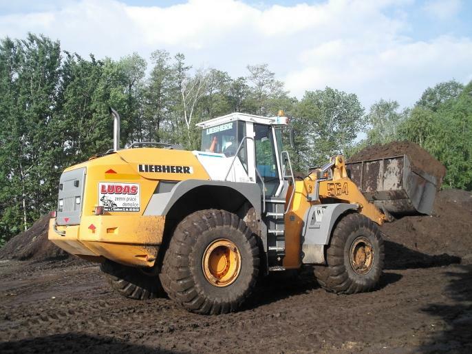 Čelní nakladač Liebherr 564