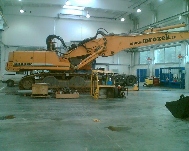 Re: LIEBHERR 