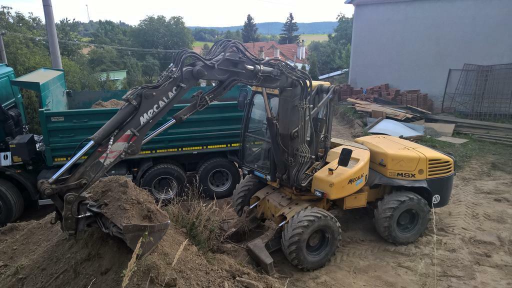 Re: Mecalac 12 MXT