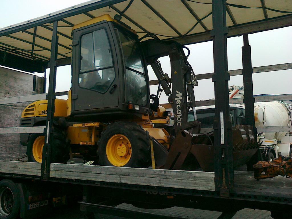 Re: Mecalac 12 MXT