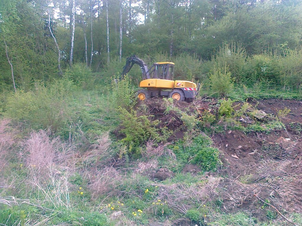 Re: Mecalac 12 MXT