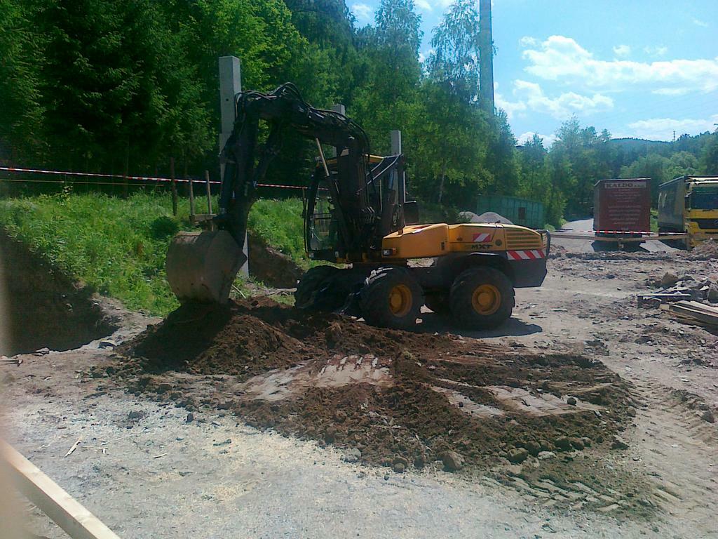Re: Mecalac 12 MXT