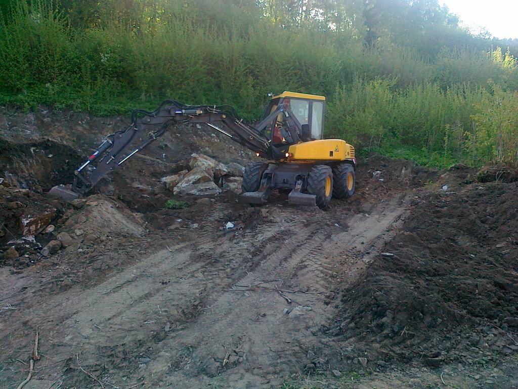Re: Mecalac 12 MXT