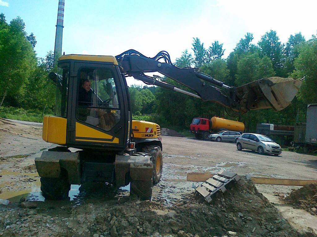 Re: Mecalac 12 MXT